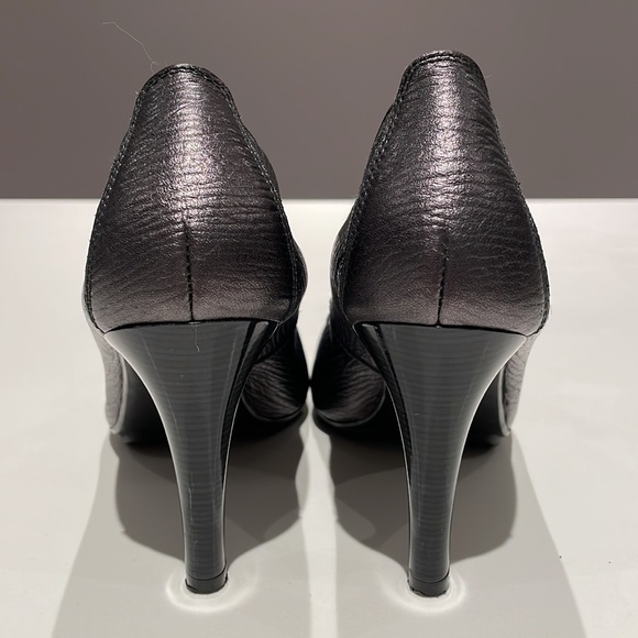 (2/$70) Hispanitas joy is a choice metallic bronze leather heels bow detail 36 - Picture 6 of 9